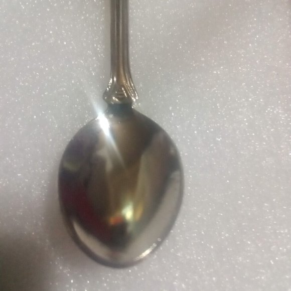 Canada Gazelle Silver Plated Souvenir Spoon - Picture 5 of 9
